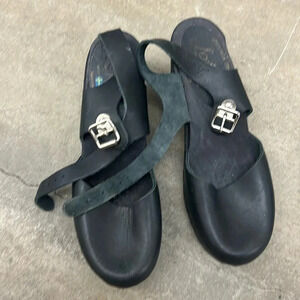 Lotta’s  clogs